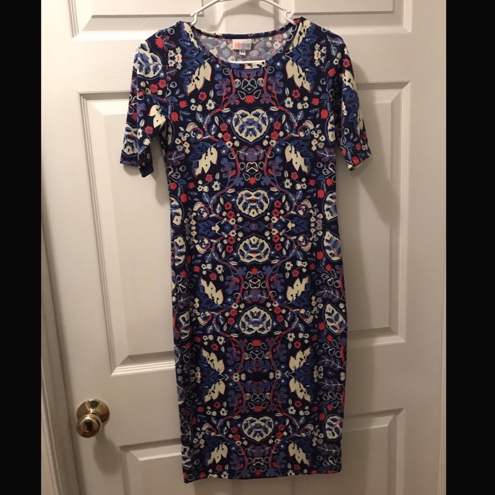 Like New XS Lularoe Julia Dress